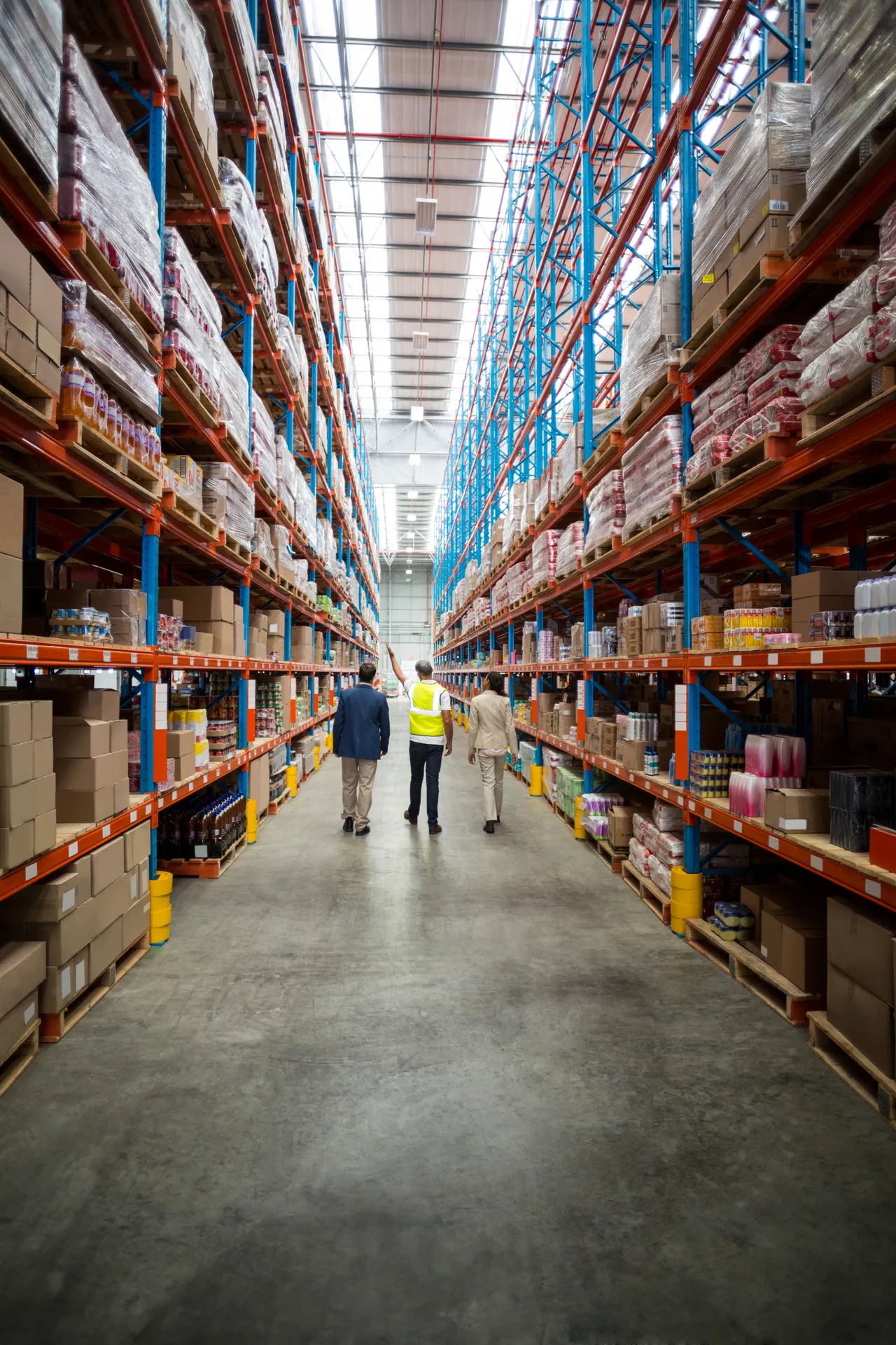 Logistics worker operating in a warehouse environment